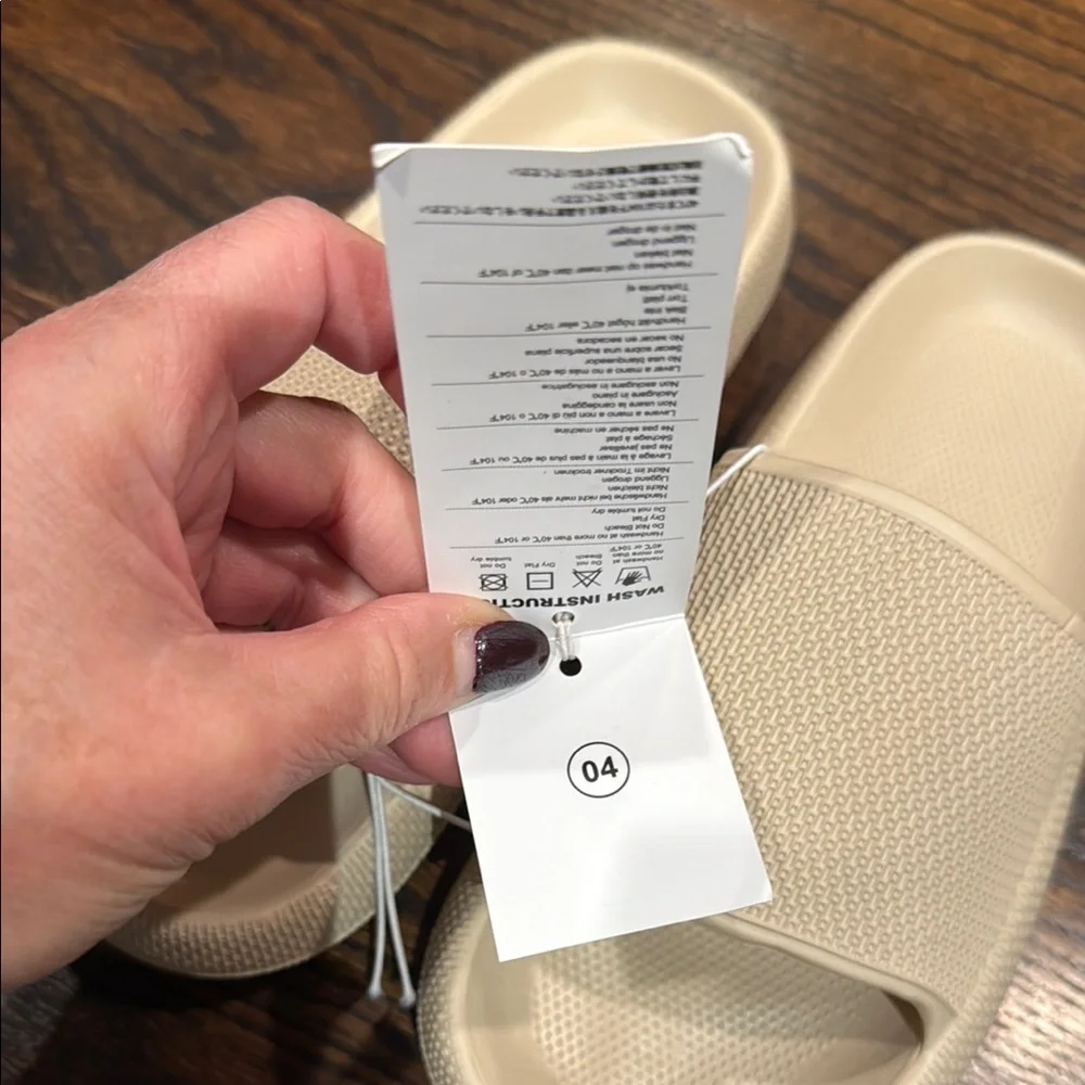 Beige kids Slide Sandals. NWT